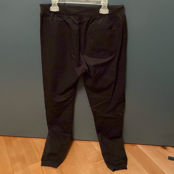 Men’s joggers - Picture 2 of 4